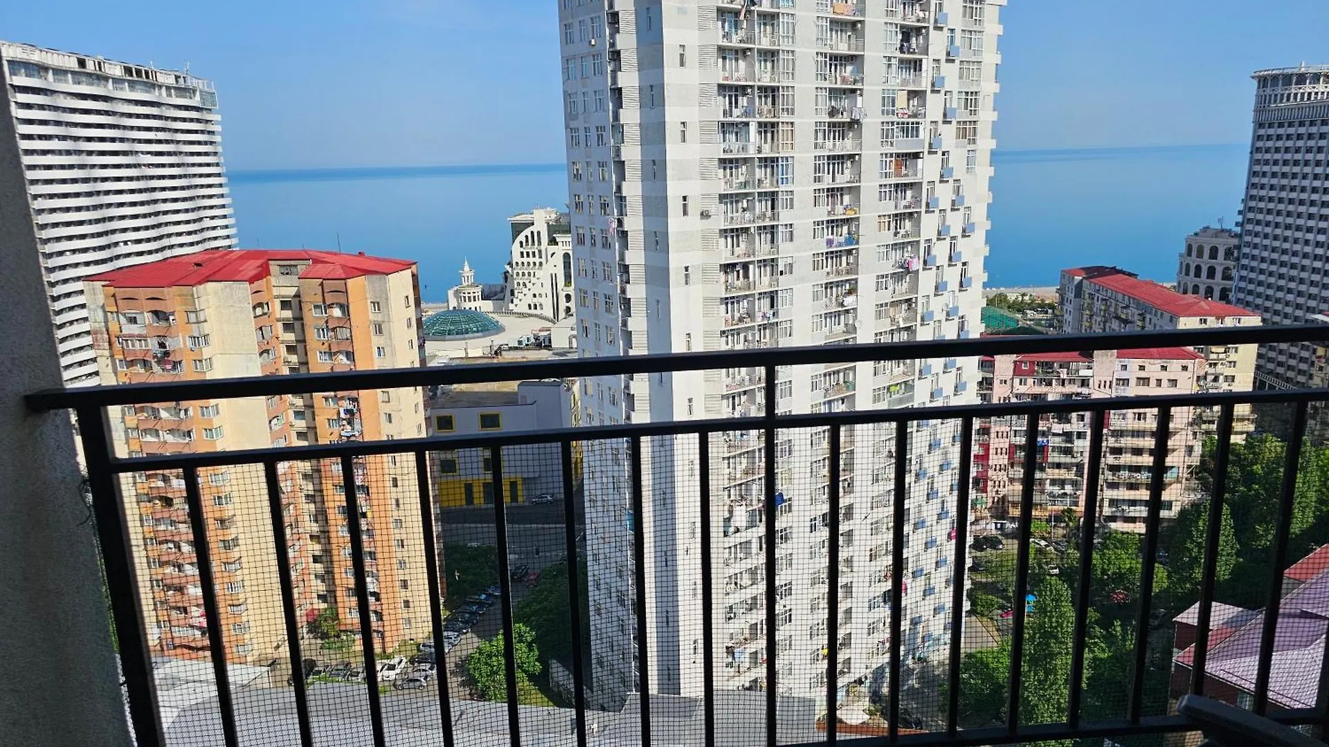 Apartment Batumi L&V Apartament